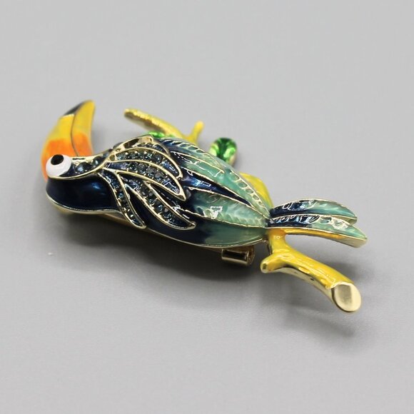 Jewelry pin brooch toucan tropical animal colorful gold tone fashion new - Picture 11 of 12